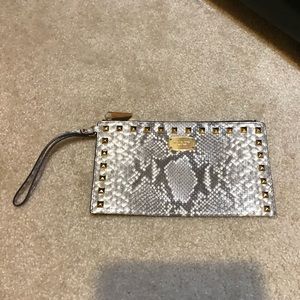 MK - Michael Kors Wristlet